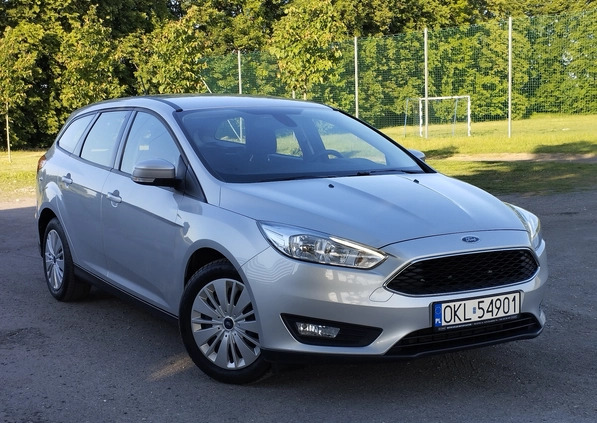 Ford Focus cena 40467 przebieg: 127000, rok produkcji 2018 z Niemcza małe 704
